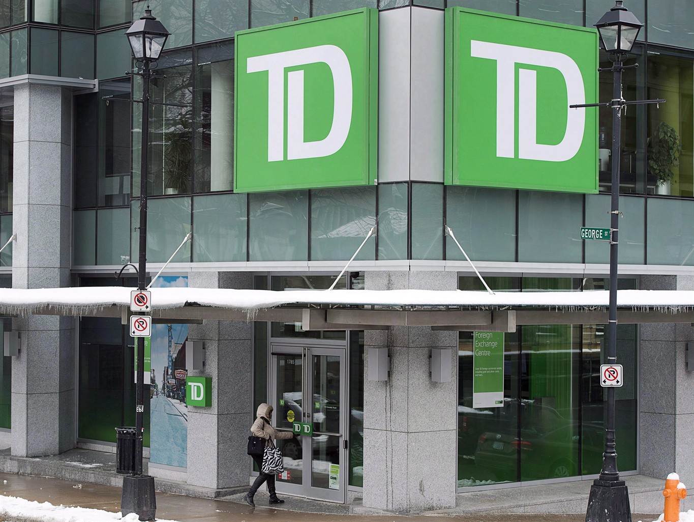 CIBC Reduces TD Bank's Valuation to $83.50 from $86