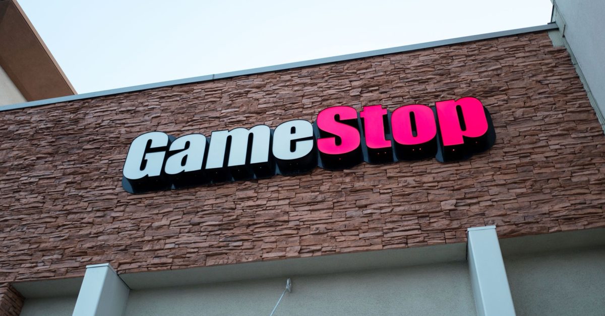 Is GameStop's Earning Miss a Opportunity to Buy?