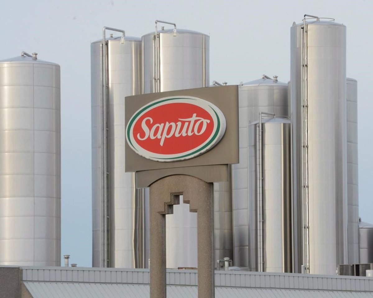 Scotiabank Downgrades Saputo Inc.(SAP:TSX) with a Sector Perform rating