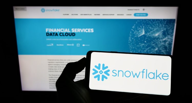 Snowflake Stock (SNOW) is a Strong Buy as cloud stocks get hammered