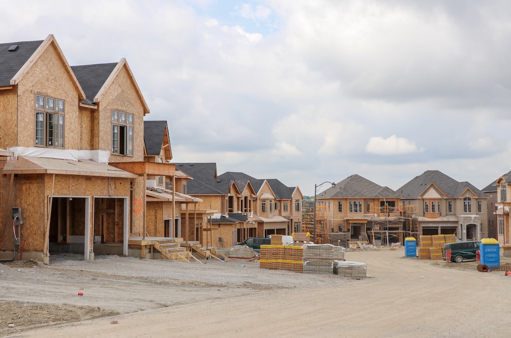 Canadian House Prices Continue to Tank-Recession on Way