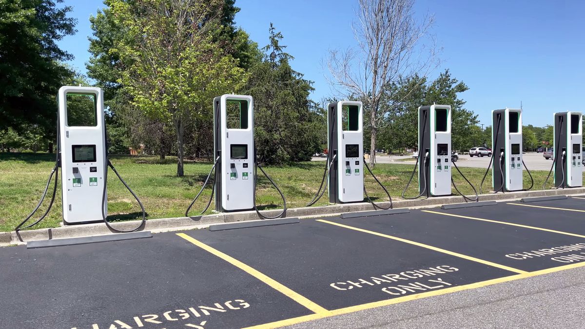 US Govt to Shell out Billions For Nationwide Electric Vehicle (EV) chargers